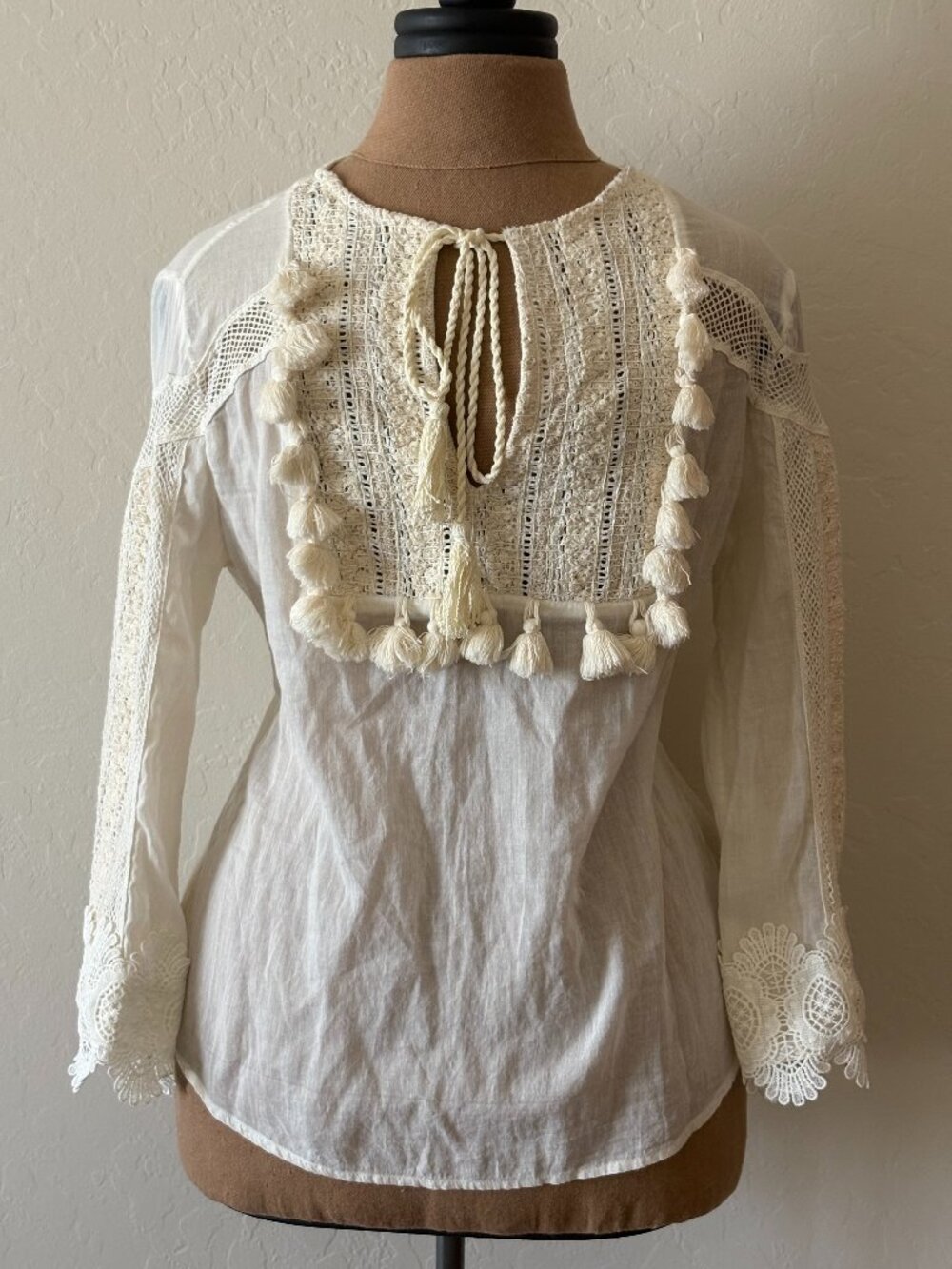 Anthropologie Love Sam Blouse. Size S. Cream.